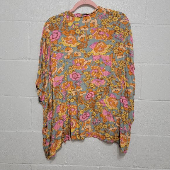 Beach Cover - Picture 2 of 9